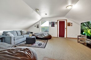Geodesic Dome House W/cottage-hill Country Views!