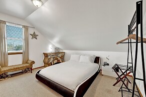 Geodesic Dome House W/cottage-hill Country Views!