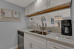 Fisherman Friend! - Coastal Condo - Views Await!