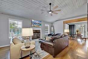 Gorgeous Home on Wine Trail With Fire Pit!