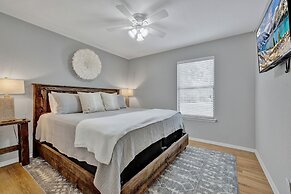 Gorgeous Home on Wine Trail With Fire Pit!