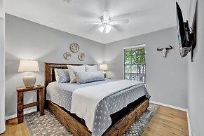 Gorgeous Home on Wine Trail With Fire Pit!