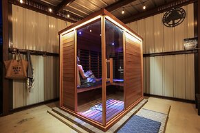 Heilung Haus With Sauna & Cowboy Pool - 20 Min to Fred