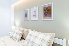 1 Bedroom Apartment Lambisea