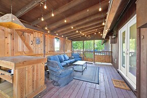 Gettin' Guada Loopy With Hot Tub & Riverfront