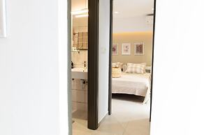 1 Bedroom Apartment Lambisea