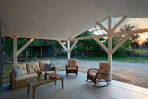 Luxurious Haus With Firepit & Cowboypool - 6 Mins to Fred