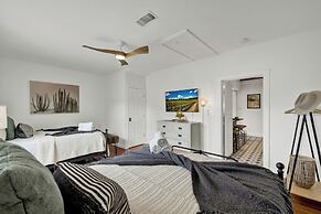 Walk 2 Main Hot Tub Putt-putt