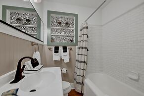 Walk 2 Main Hot Tub Putt-putt