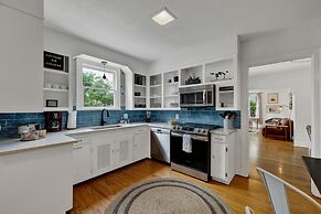 Walk 2 Main Hot Tub Putt-putt