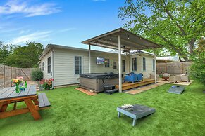 Walk 2 Main Hot Tub Putt-putt