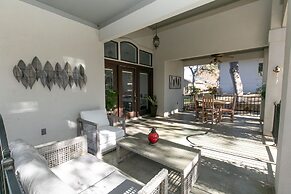 Lakefront Luxury-breathtaking Views-games-firepit