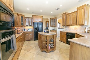 Lakefront Luxury-breathtaking Views-games-firepit