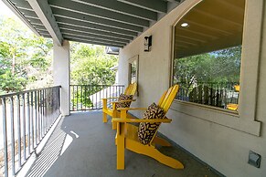 Lakefront Luxury-breathtaking Views-games-firepit