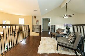 Lakefront Luxury-breathtaking Views-games-firepit