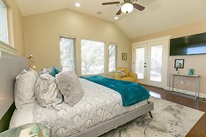 Lakefront Luxury-breathtaking Views-games-firepit