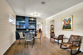 Luxury Cabin-right Across From Albert Dance Hall!