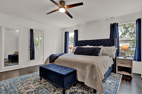 Luxury Haus - Great Backyard, Firepit, Bocce Ball!