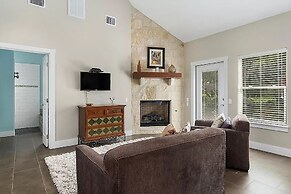 Luxury Cottage With Views-fireplace-spa Bath