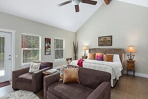 Luxury Cottage With Views-fireplace-spa Bath