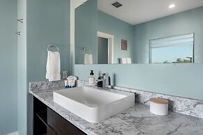 Luxury Cottage With Views-fireplace-spa Bath