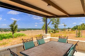 Luxury Cottage With Views-fireplace-spa Bath