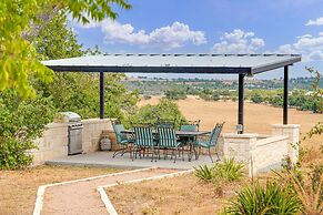 Luxury Cottage With Views-fireplace-spa Bath