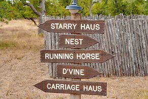 Luxury Cottage With Views-fireplace-spa Bath