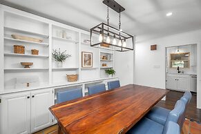 Pecan Retreat-half Mile to Main