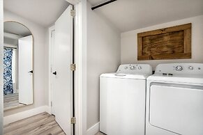 Luxury Retreat Cowboy Pool and Fire Pit With 6 Mins to Town