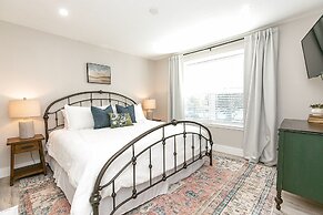 Luxury Retreat Cowboy Pool and Fire Pit With 6 Mins to Town