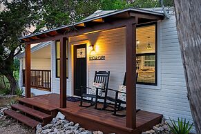 Luxury Retreat Cowboy Pool and Fire Pit With 6 Mins to Town