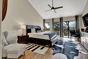 Luxury Riverfront Condo 1 BLK to Schlitterbahn!