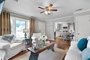 New! Charming Home Just 4 Blks From Main St!