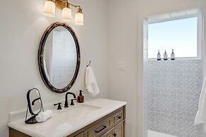 Gorgeous Home With Hot Tub 5min From the River