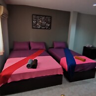 Haad Rin Village Fullmoon