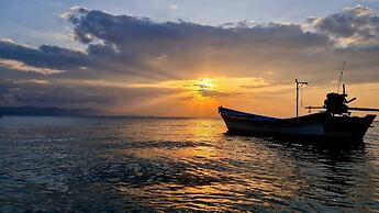 Haad Rin Village Fullmoon