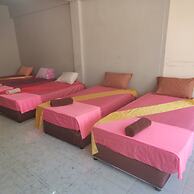 Haad Rin Village Fullmoon