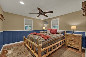 Ohana Ranch Cabin - 12 Minutes to Historic Main St