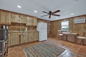 Ohana Ranch Cabin - 12 Minutes to Historic Main St