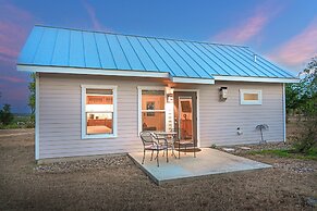 Luxury Cottage With Views Fireplace & Grill!