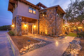 Luxury Hill Country Villa With Pool-hot Tub-views