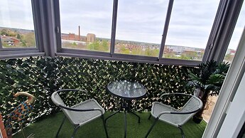 Luxurious two Bedrooms Apartment Slough