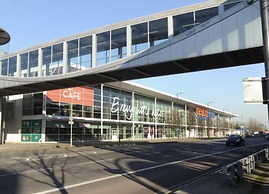 Luxurious two Bedrooms Apartment Slough