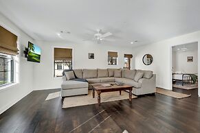 Olive St Ranch With Hottub-grill and Party Barn