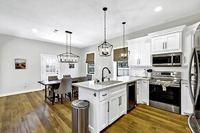 Olive St Ranch With Hottub-grill and Party Barn