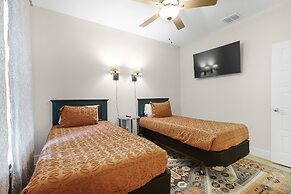 Pristine 3-bedroom Home Near Canyon Lake!