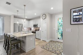 Pristine 3-bedroom Home Near Canyon Lake!