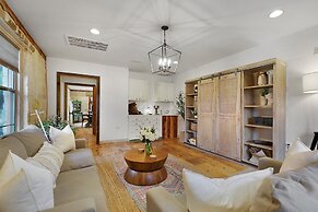 Luxury Home With Fire Pit & Hill Country Views