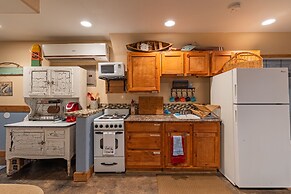 Red Bird Cabin Studio Retreat